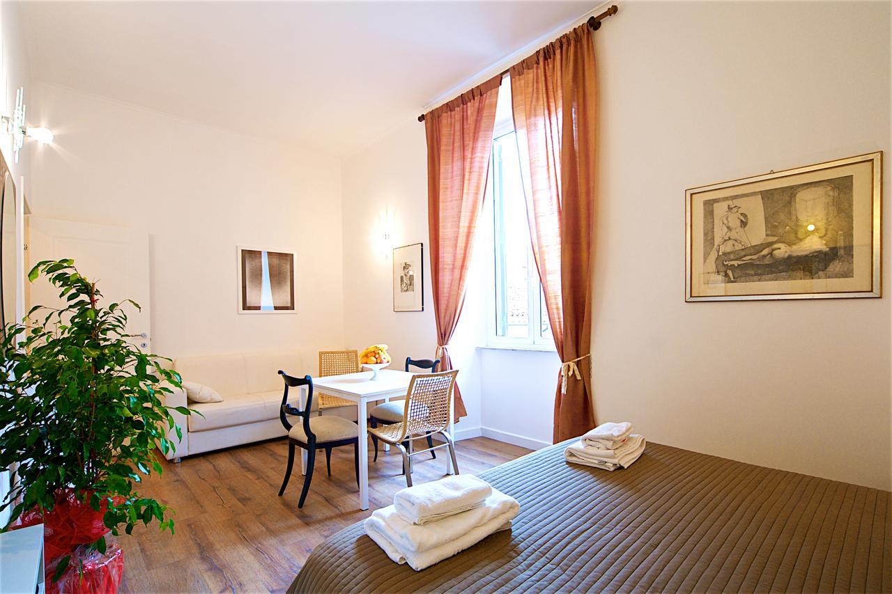 Vetrina Holidays Apartment Navona ローマ エクステリア 写真